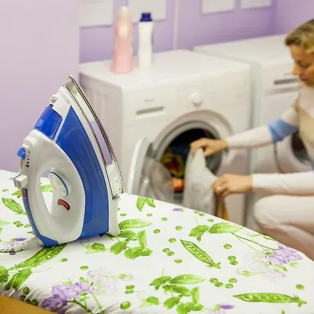 Il Borgo Della Rovere アパートホテル サン・バルトロメーオ・アル・マーレ