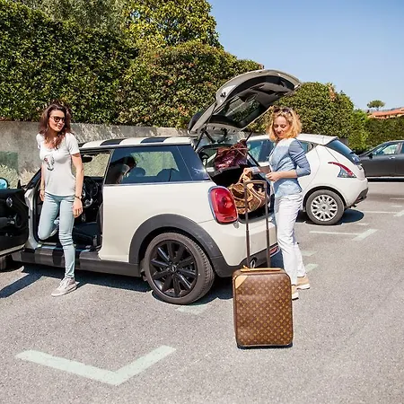 Il Borgo Della Rovere アパートホテル 3*