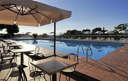 Aparthotel Il Borgo Della Rovere San Bartolomeo Al Mare