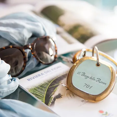 Il Borgo Della Rovere アパートホテル サン・バルトロメーオ・アル・マーレ