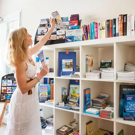 Il Borgo Della Rovere アパートホテル サン・バルトロメーオ・アル・マーレ