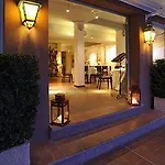 Lejlighedshotel Il Borgo Della Rovere San Bartolomeo Al Mare