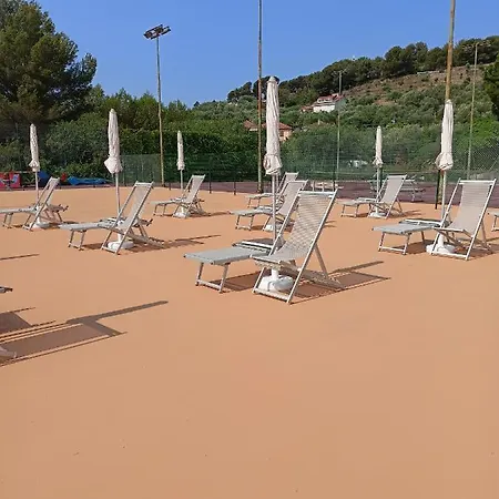 Il Borgo Della Rovere San Bartolomeo Al Mare