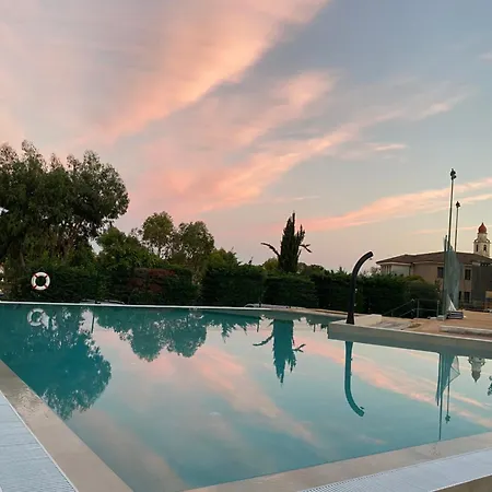 Aparthotel Il Borgo Della Rovere 4*