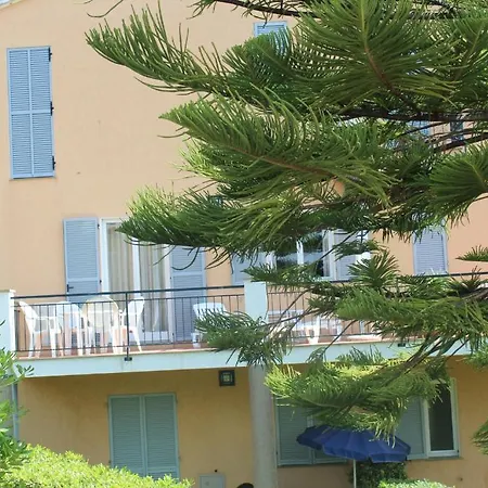 Il Borgo Della Rovere Aparthotel 4*