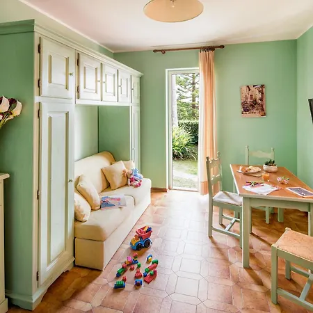 Il Borgo Della Rovere Lejlighedshotel San Bartolomeo Al Mare