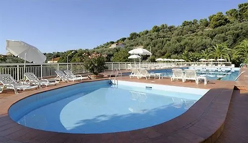 Il Borgo Della Rovere San Bartolomeo Al Mare